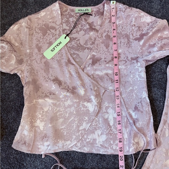 NWT ROLLA'S Rodeo Jacquard Butterfly Print Wrap Blouse Women Mauve Size Small - Picture 4 of 8